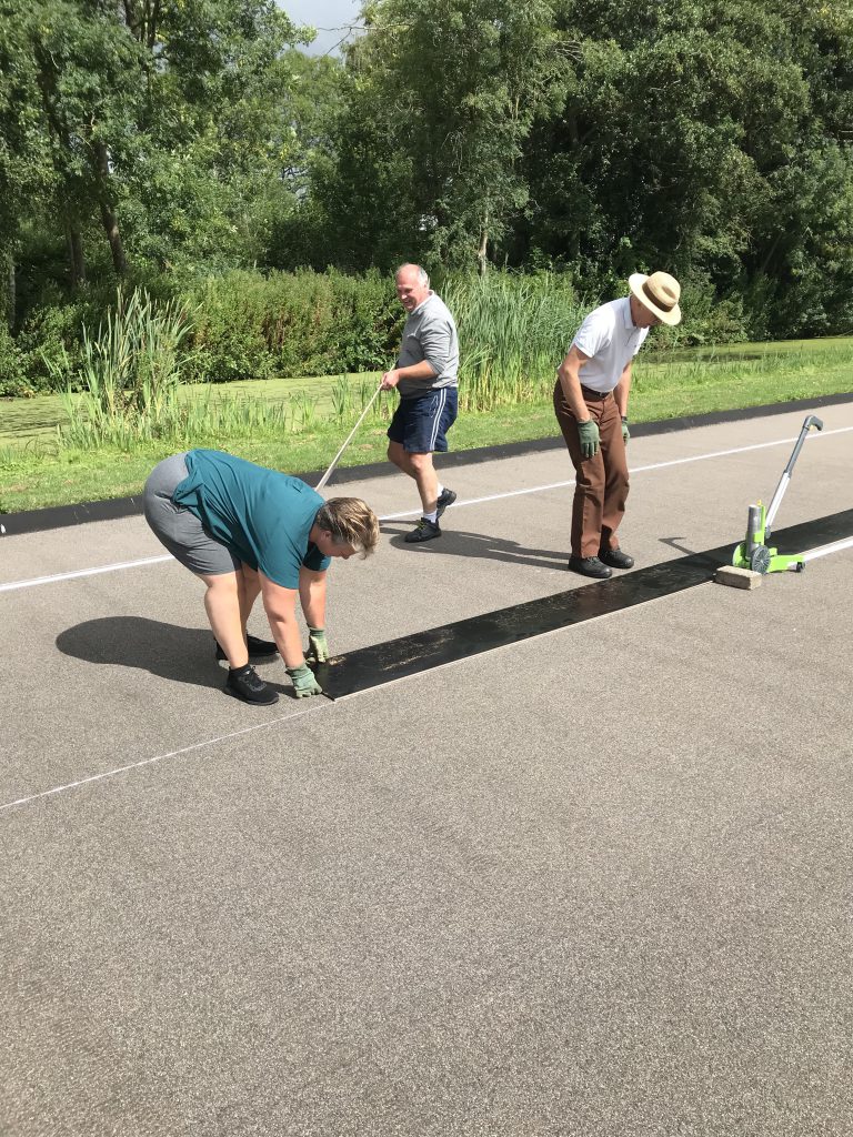 125 keer een bord optillen en neerleggen!