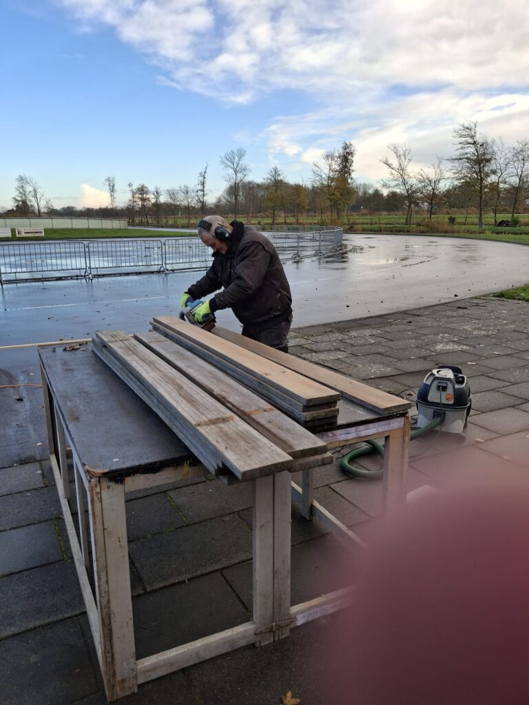 b4491013-c98c-4acb-a74c-bd05241f6272